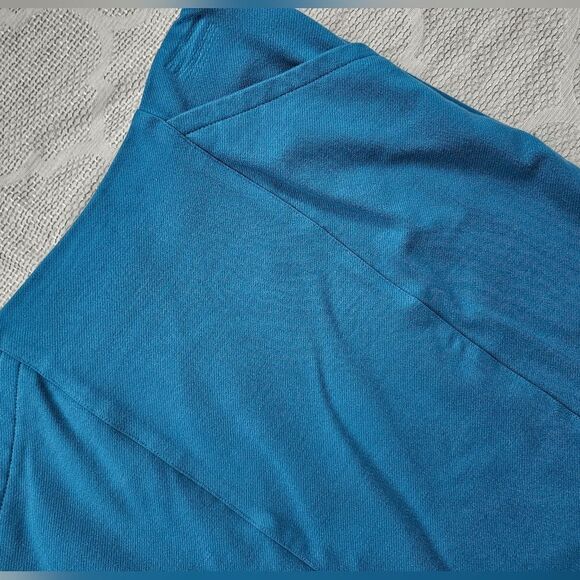 Cabi Sigourney Pencil Skirt Womens Sz 2 Turquoise Blue Pockets Side Zipper GUC - Picture 3 of 7